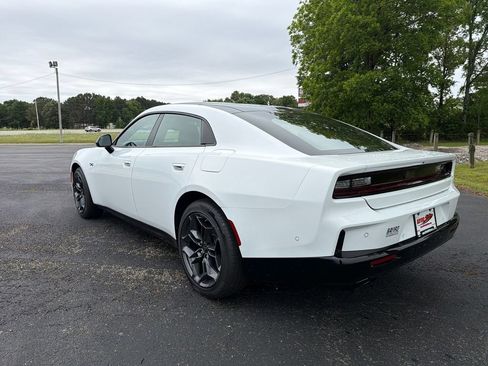 New 2026 Dodge Charger R/T w/ Driver Convenience Group AWD/4WD image 7