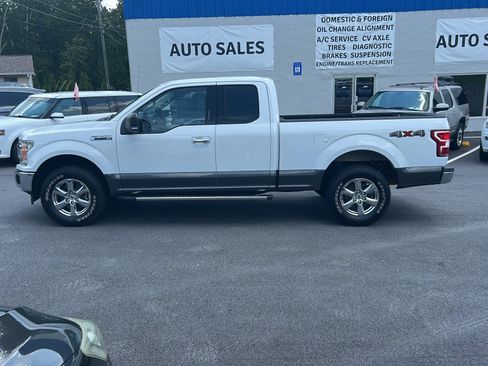 Used 2018 Ford F150 XLT w/ Equipment Group 302A Luxury AWD/4WD image 2