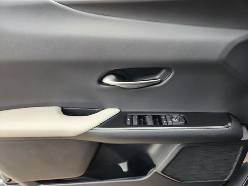 New 2026 Lexus UX 300h FWD image 15