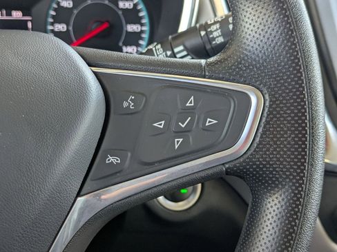 Used 2023 Chevrolet Equinox LS FWD image 14