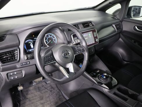 Used 2022 Nissan Leaf SV w/ Protection Package image 24