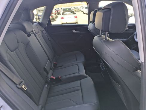 Certified 2024 Audi Q5 e Premium Plus w/ Premium Plus Package image 27