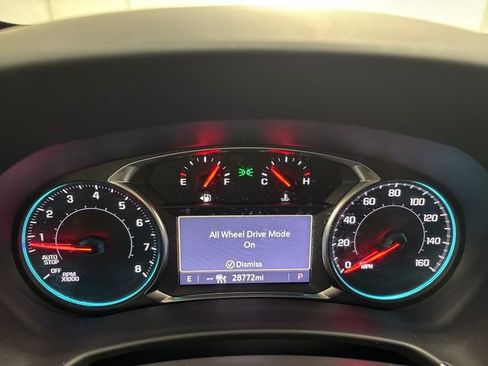 Used 2023 Chevrolet Equinox LT image 37