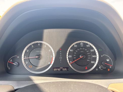 Used 2009 Honda Accord EX-L image 2