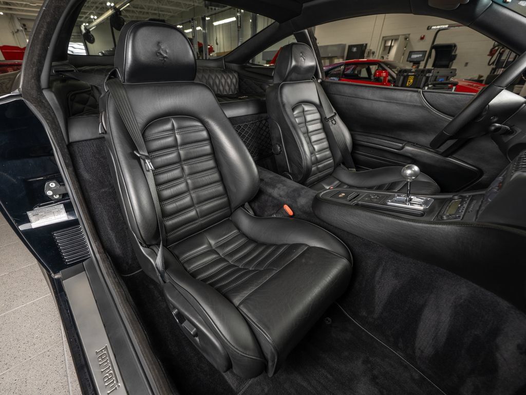 Used 2000 Ferrari 550 Maranello Coupe RWD image 14