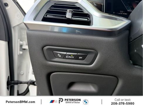 New 2026 BMW X5 xDrive40i AWD/4WD image 32
