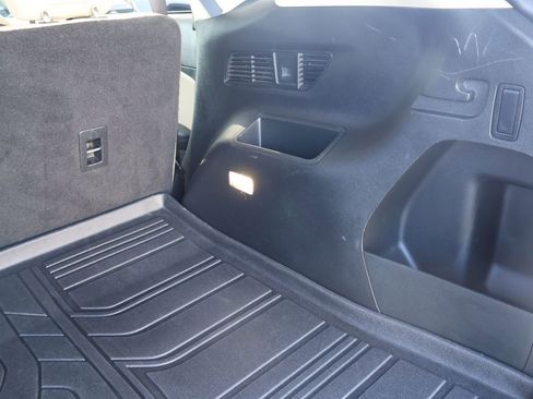 Used 2021 Ford Edge SEL w/ Cargo Accessory Package image 33