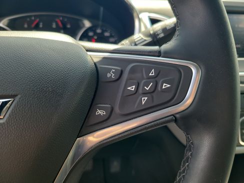Used 2023 Chevrolet Equinox LT FWD image 22