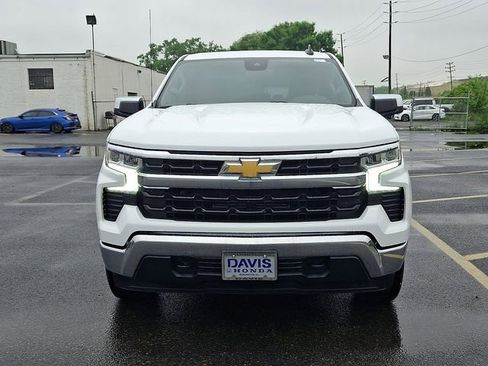 Used 2024 Chevrolet Silverado 1500 LT AWD/4WD image 2