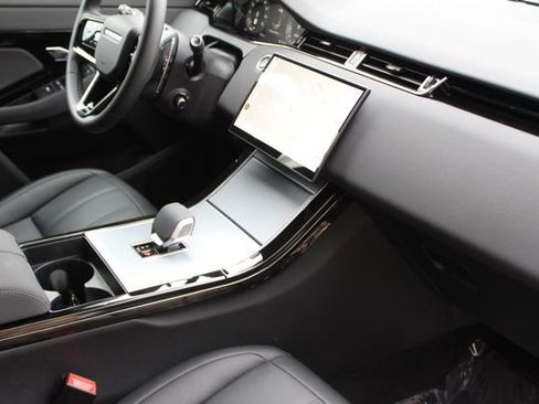 Used 2025 Land Rover Range Rover Evoque S image 26
