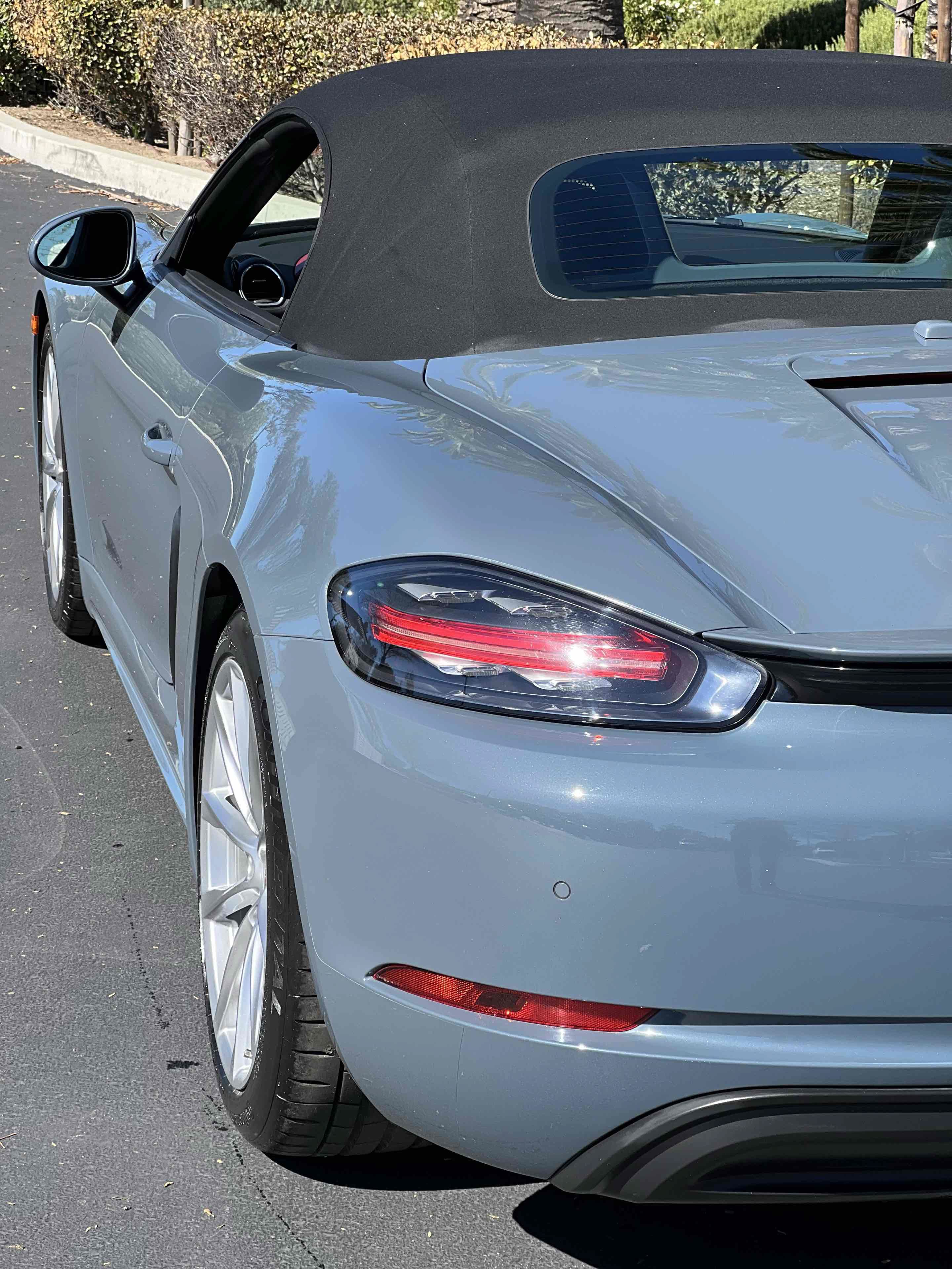 Used 2017 Porsche 718 Boxster RWD image 29