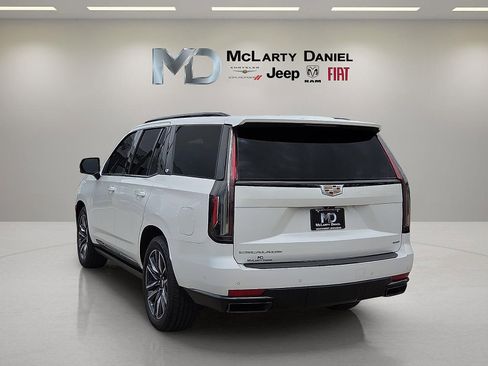 Used 2023 Cadillac Escalade Sport Platinum AWD/4WD image 4