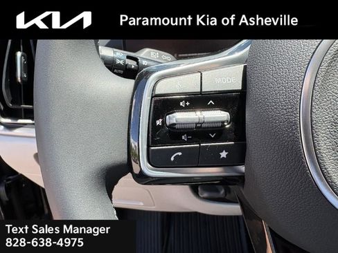 New 2025 Kia Sorento EX w/ Panoramic Sunroof Package image 13