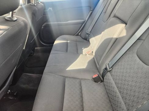 Used 2011 Ford Fusion SE w/ 202A Rapid Spec Order Code FWD image 9