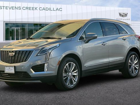 Used 2025 Cadillac XT5 Premium Luxury image 7
