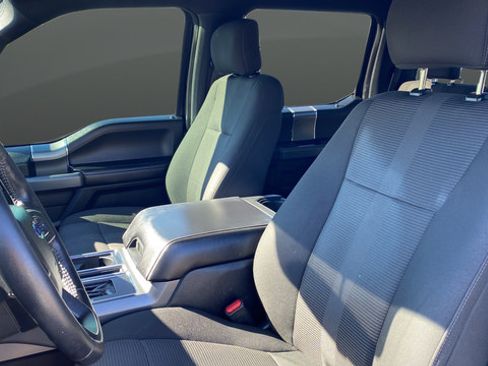 Used 2017 Ford F150 XLT w/ Equipment Group 302A Luxury AWD/4WD image 9
