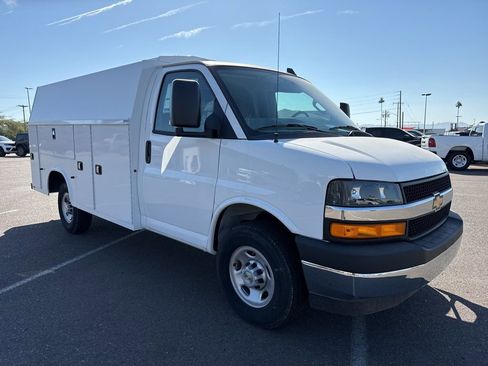 New 2025 Chevrolet Express 3500 w/ Power Convenience Package image 2