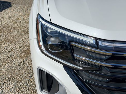 New 2026 Volkswagen Atlas Peak Edition AWD/4WD image 5