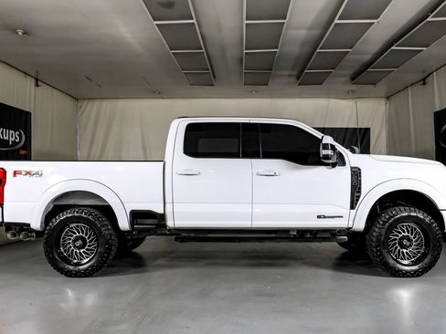 Used 2024 Ford F250 Lariat w/ Sport Appearance Package AWD/4WD image 6