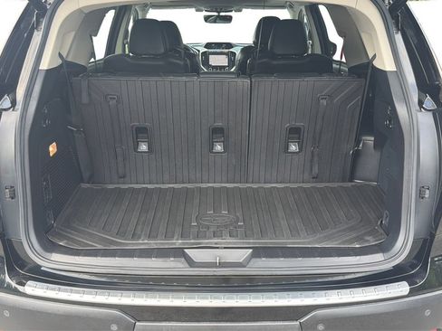 Used 2021 Subaru Ascent Limited w/ Technology Package AWD/4WD image 12
