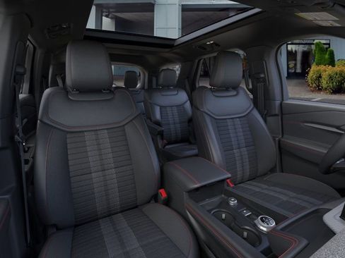 New 2026 Ford Explorer ST-Line w/ ST-Line Street Pack image 11