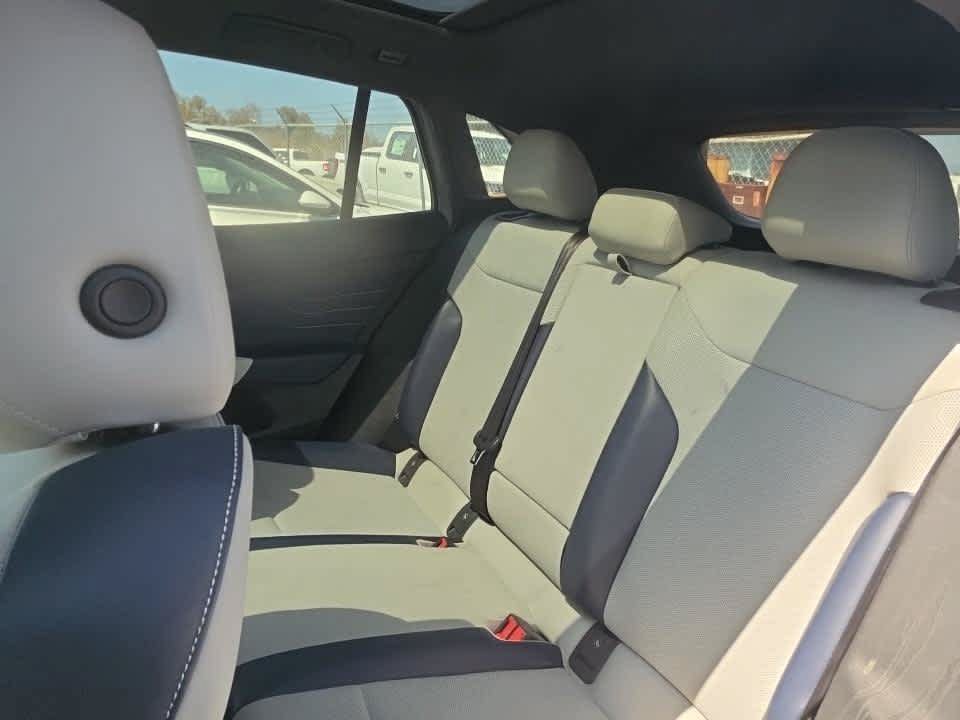 Used 2023 Volkswagen ID.4 Pro S RWD image 17