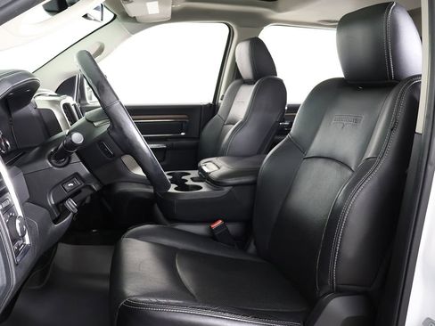 Used 2017 RAM 1500 Laramie w/ Convenience Group AWD/4WD image 30