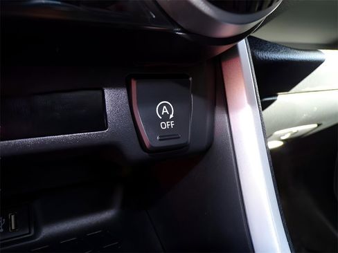 Used 2023 Toyota RAV4 XLE w/ Convenience Package image 27