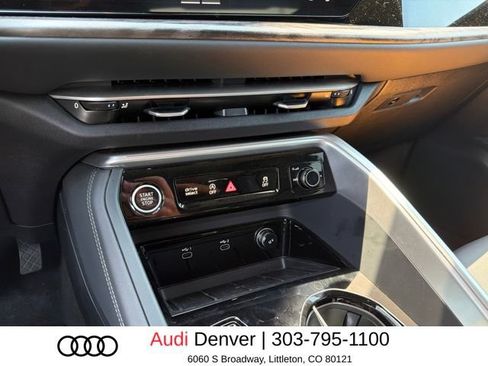 Used 2025 Audi Q5 Premium w/ Premium Plus AWD/4WD image 8