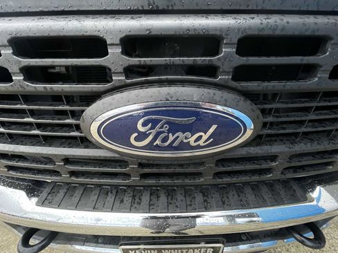 Used 2023 Ford F250 XL w/ XL Chrome Package image 28