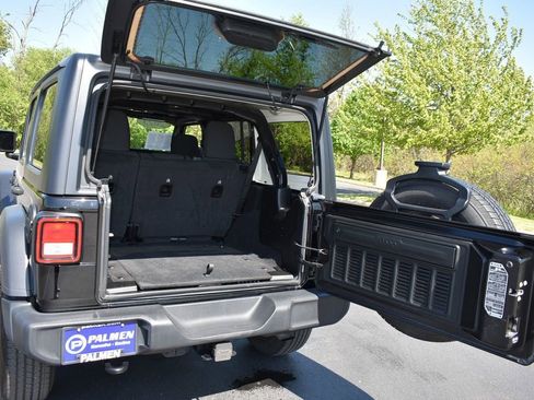 Used 2023 Jeep Wrangler Unlimited Sport AWD/4WD image 30