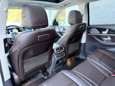 Used 2020 Mercedes-Benz GLS 580 GLS 580 image 34