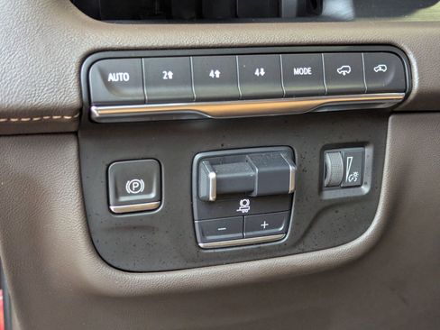 Used 2021 Cadillac Escalade Sport w/ Driver Assist Tech Package image 18