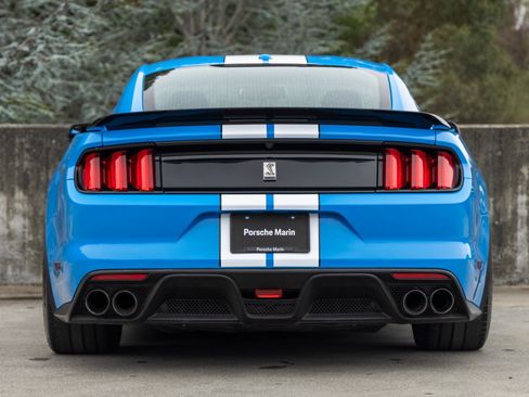 Used 2017 Ford Mustang Shelby GT350 image 10