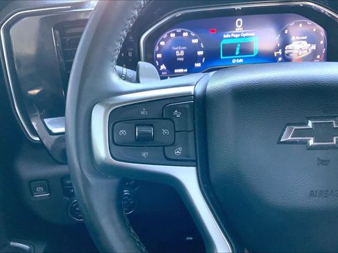 Used 2023 Chevrolet Silverado 1500 RST w/ Z71 Off-Road Package AWD/4WD image 23