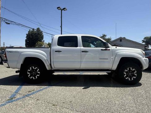 Used 2010 Toyota Tacoma PreRunner RWD image 33