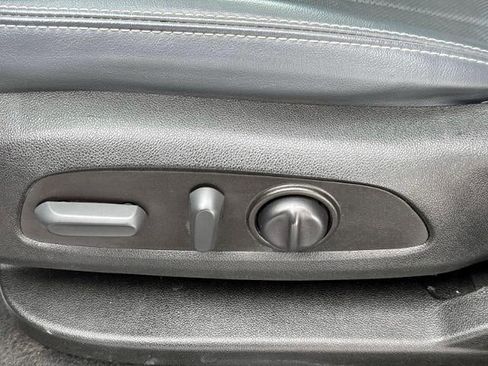 Certified 2023 Buick Enclave Essence w/ Experience Buick Package AWD/4WD image 19