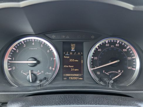 Used 2016 Toyota Highlander XLE AWD/4WD image 17