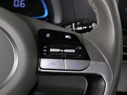 Certified 2025 Hyundai Elantra Sport FWD image 27