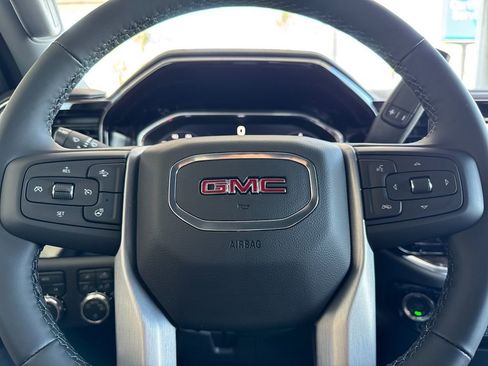 New 2026 GMC Sierra 1500 SLE AWD/4WD image 22