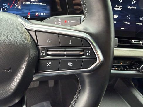 Used 2025 Chevrolet Equinox LT w/ Convenience Package II image 26