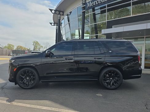 Used 2023 Cadillac Escalade Sport Platinum w/ LPO, ONYX Package image 2