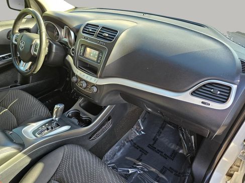 Used 2017 Dodge Journey SE w/ Popular Equipment Group image 22