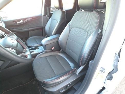 Used 2023 Ford Escape ST-Line image 10