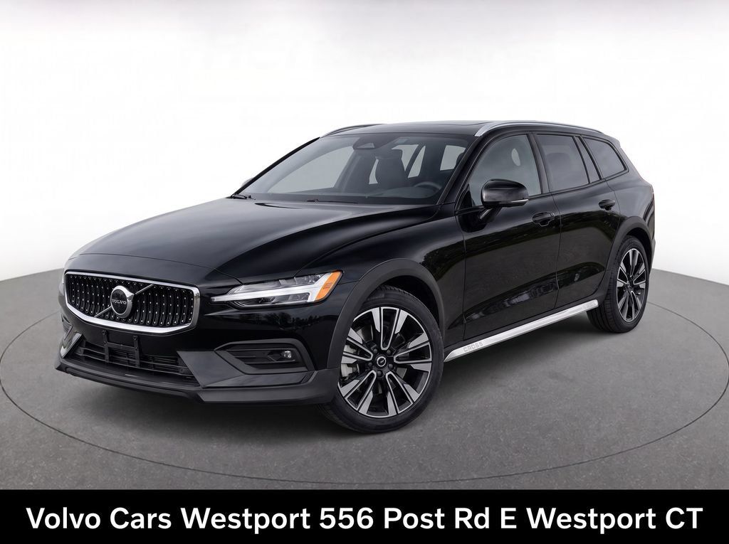 Certified 2026 Volvo V60 B5 Cross Country Ultra AWD/4WD image 1