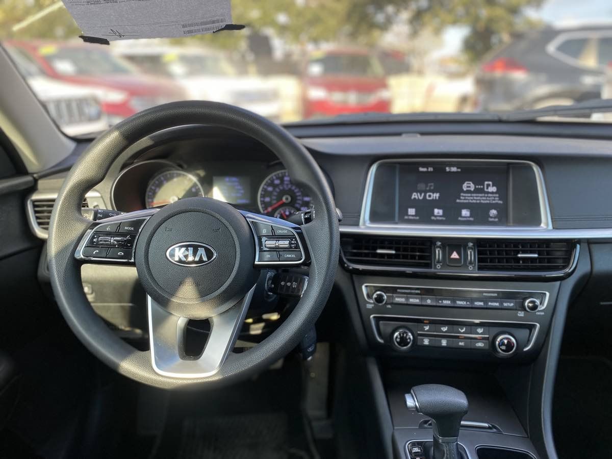 Used 2019 Kia Optima LX FWD image 12
