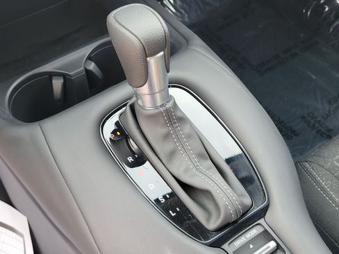 Certified 2024 Honda HR-V LX image 28