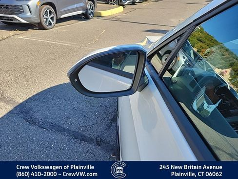 Certified 2024 Volkswagen GTI S image 20