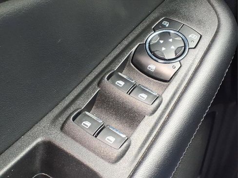 Used 2024 Ford Edge SEL image 21