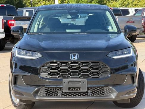 Used 2024 Honda HR-V LX image 2